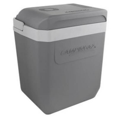 Tuva Campingaz Powerbox 24 L elektriskā dzesētāja fotogrāfija uz balta fona, ar uzlabotu siltumizolāciju, klusu ventilatoru (līdz 39 dB) un aizslēdzamu vāku. Ietilpība 24 L, piemērots 8 x 1,5 L pudelēm. Aprīkots ar antibakteriālu ventilācijas atveri un ēr